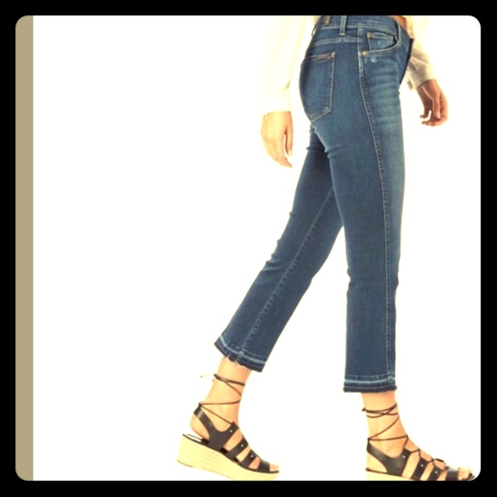 🎉HP🎉 7 For All Man Kind Cropped Boot Jeans